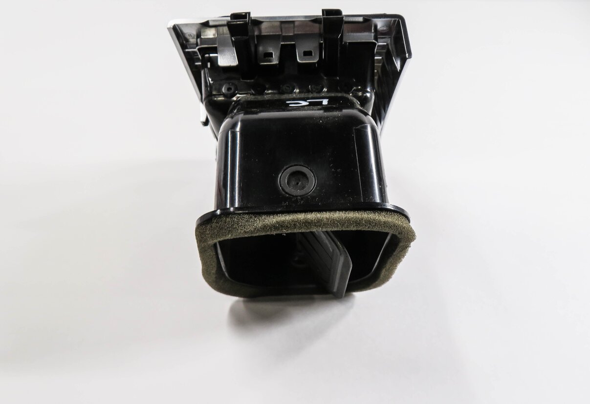 Thumbnail 3: 2012 RANGE ROVER SPORT (L320) LEFT FRONT DRIVER DASH OUTER HEATER A/C AIR VENT
