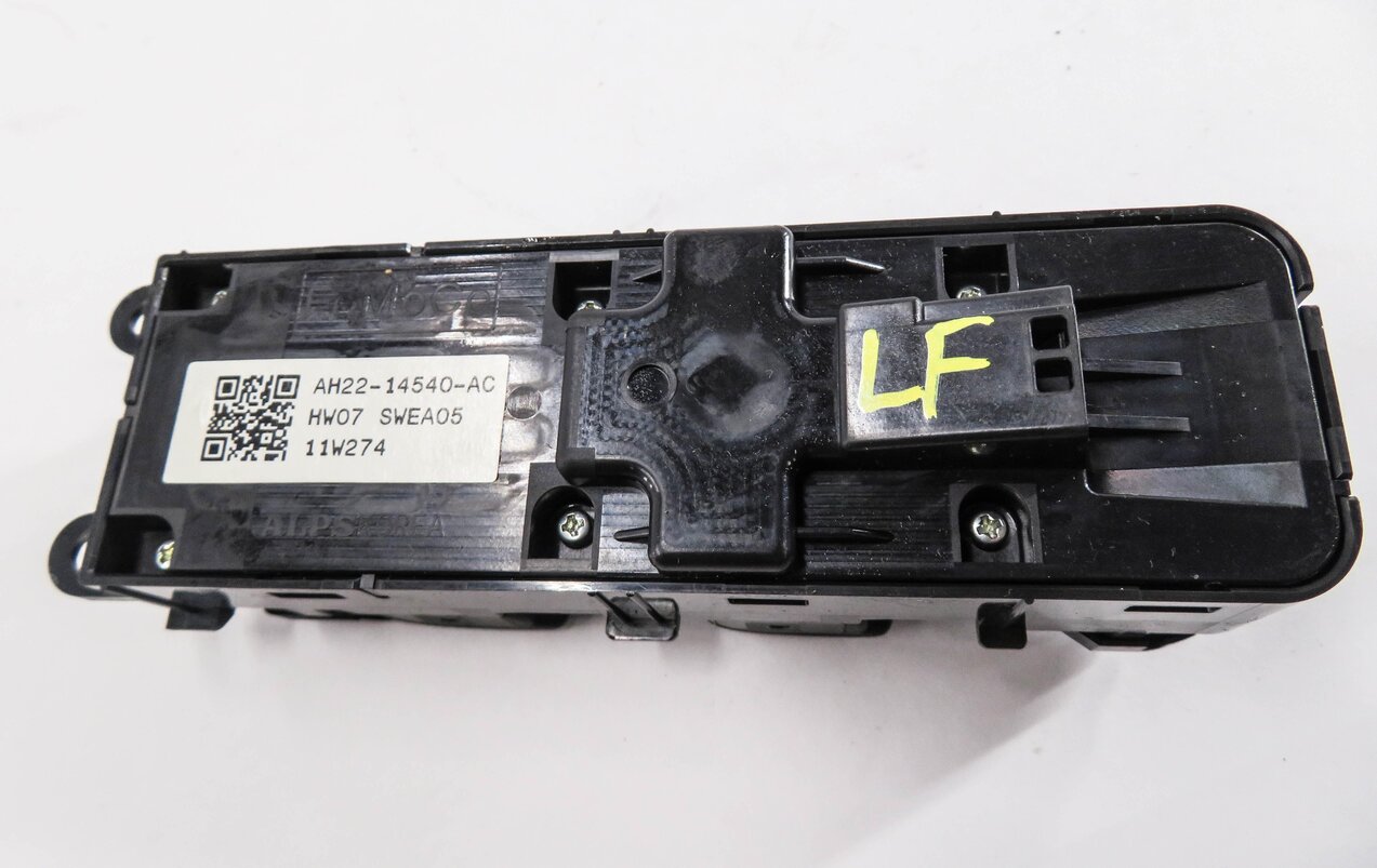 Thumbnail 4: 2010-2020 LAND ROVER LR2 LR4 / RANGE ROVER SPORT (L320) DRIVER WINDOW SWITCH