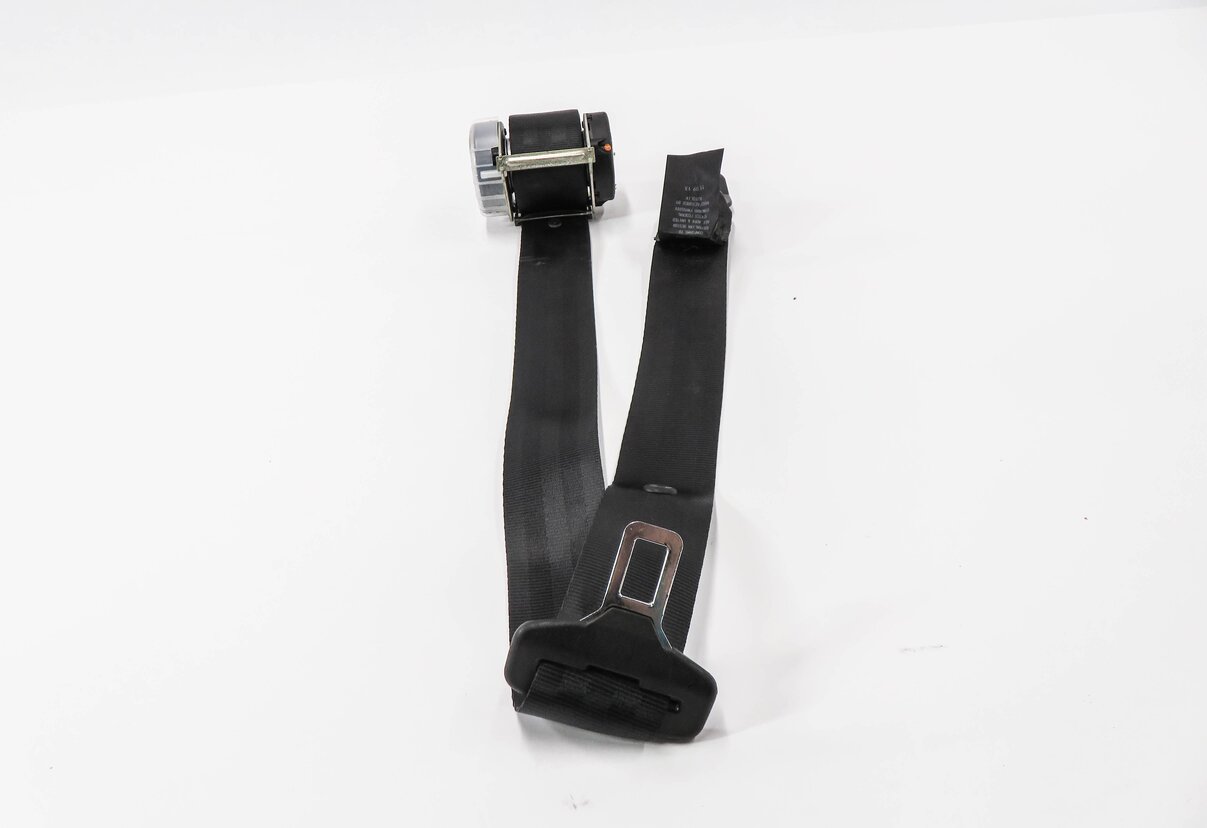 Thumbnail 2: 12 RANGE ROVER SPORT (L320) REAR 2nd ROW SEAT CENTER SEATBELT RETRACTOR (BLACK)