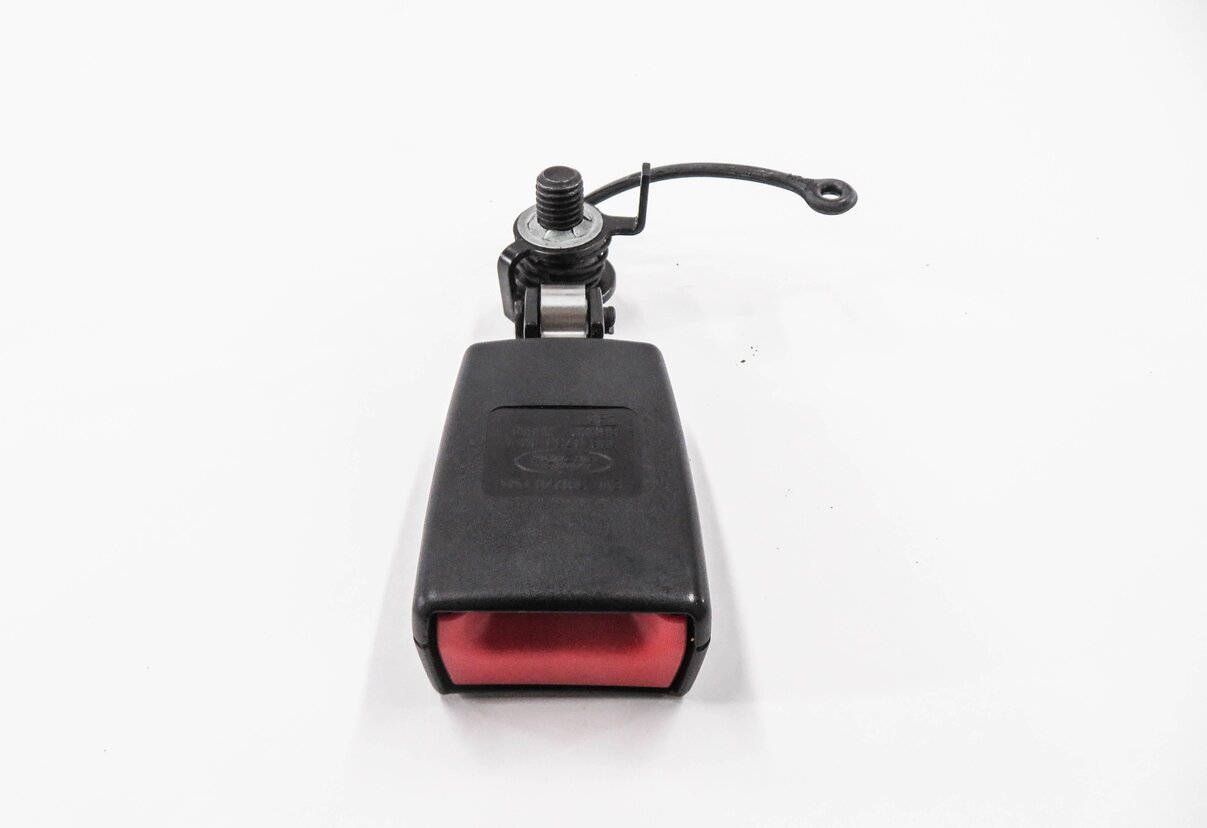 Thumbnail 3: 2012 RANGE ROVER SPORT (L320) REAR 2nd ROW SEAT CENTER SEATBELT BUCKLE RECIVER