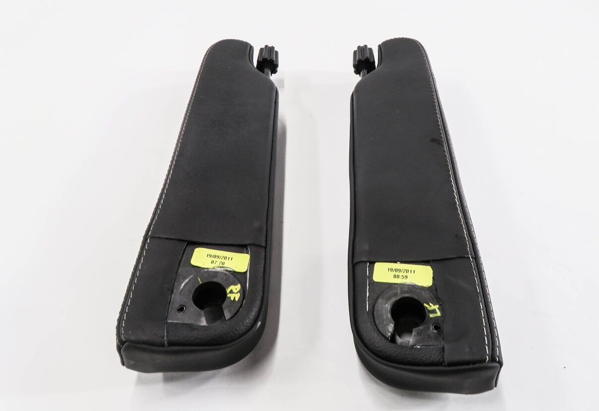Thumbnail 3: 2012 RANGE ROVER SPORT (L320) FRONT LEFT & RIGHT SEAT ARMREST SET-2 (BLACK)