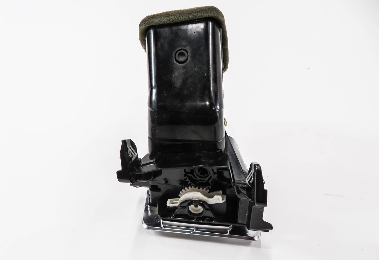 Thumbnail 3: 2012 RANGE ROVER SPORT (L320) LEFT FRONT DRIVER CENTER DASH HEATER A/C AIR VENT