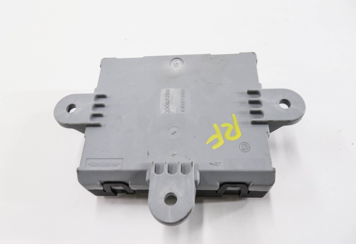 Thumbnail 3: 2010-2013 RANGE ROVER SPORT (L320) RIGHT FRONT PASSENGER DOOR CONTROL MODULE