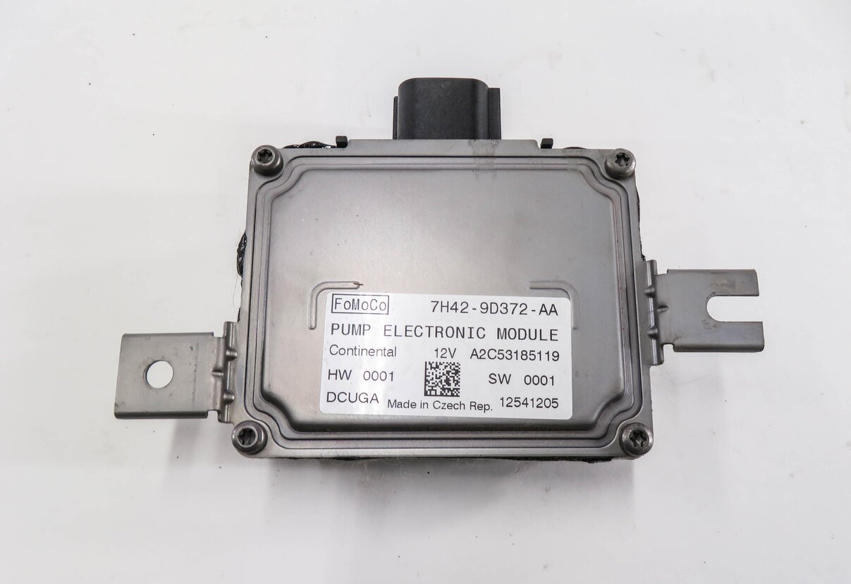 Thumbnail 3: 2010-2015 LR2 LR4 EVOQUE RANGE ROVER SPORT (L320 L538) FUEL PUMP CONTROL MODULE