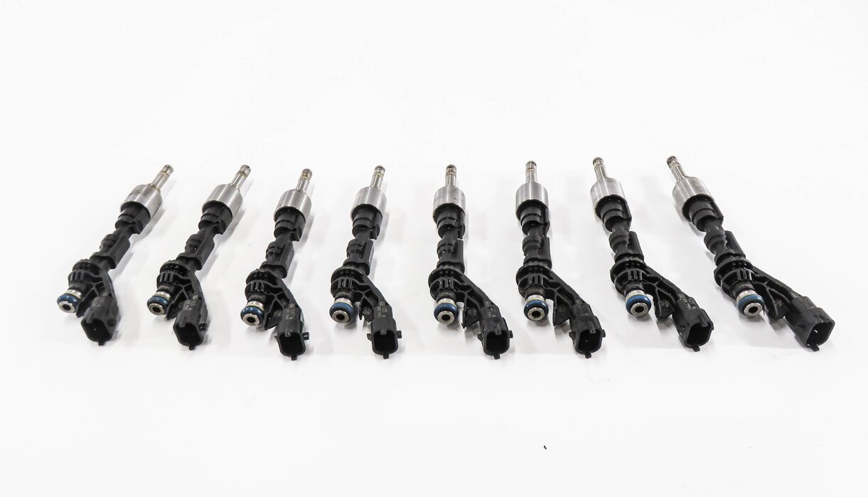 Thumbnail 2: 2010-2017 RANGE ROVER SPORT (L320 L322) JAGUAR XF XJ XK - 5.0L FUEL INJECTOR SET