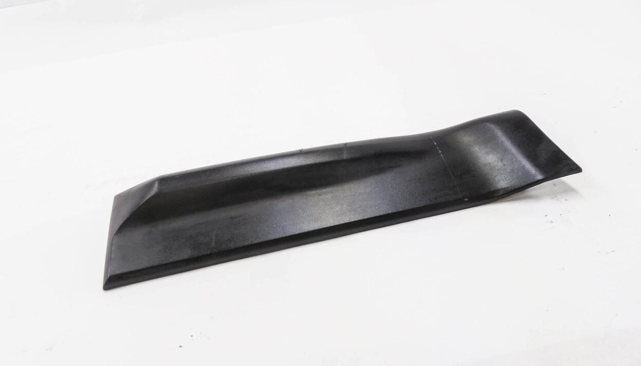 2012 RANGE ROVER SPORT (L320) RIGHT REAR DOOR RUNNER TRIM MOULDING STRIP