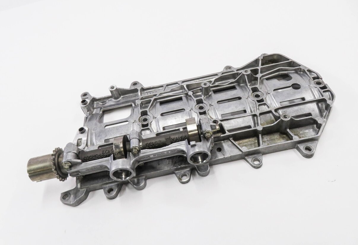 2012 RANGE ROVER SPORT (L320) 5.0L SUPERCHARGED ENGINE - OIL PAN BAFFLE TRAY