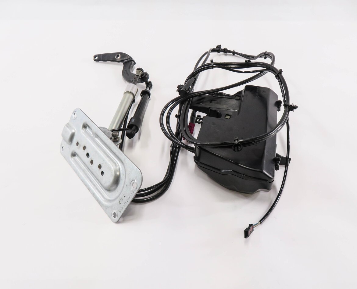 Thumbnail 2: 07-09 GL320 GL450 GL550 (X164) REAR HATCH CARGO TRUNK DOOR HYDRAULIC PUMP w/ RAM