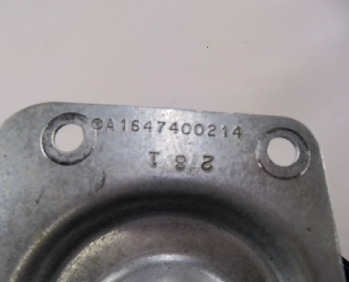 Thumbnail 6: 07-09 GL320 GL450 GL550 (X164) REAR HATCH CARGO TRUNK DOOR HYDRAULIC PUMP w/ RAM