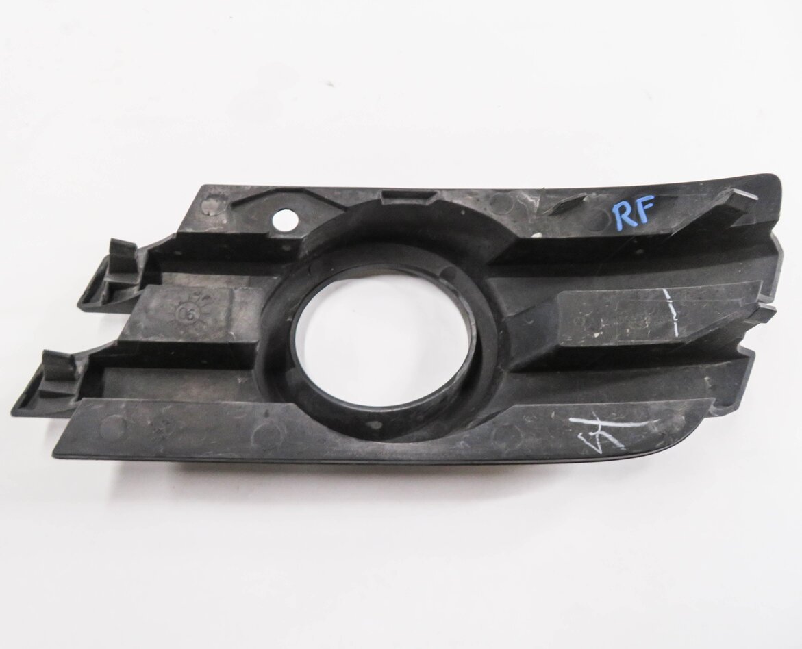 Thumbnail 4: 2008 MERCEDES GL450 (X164) RIGHT FRONT PASSENGER FOG LIGHT GRILLE TRIM