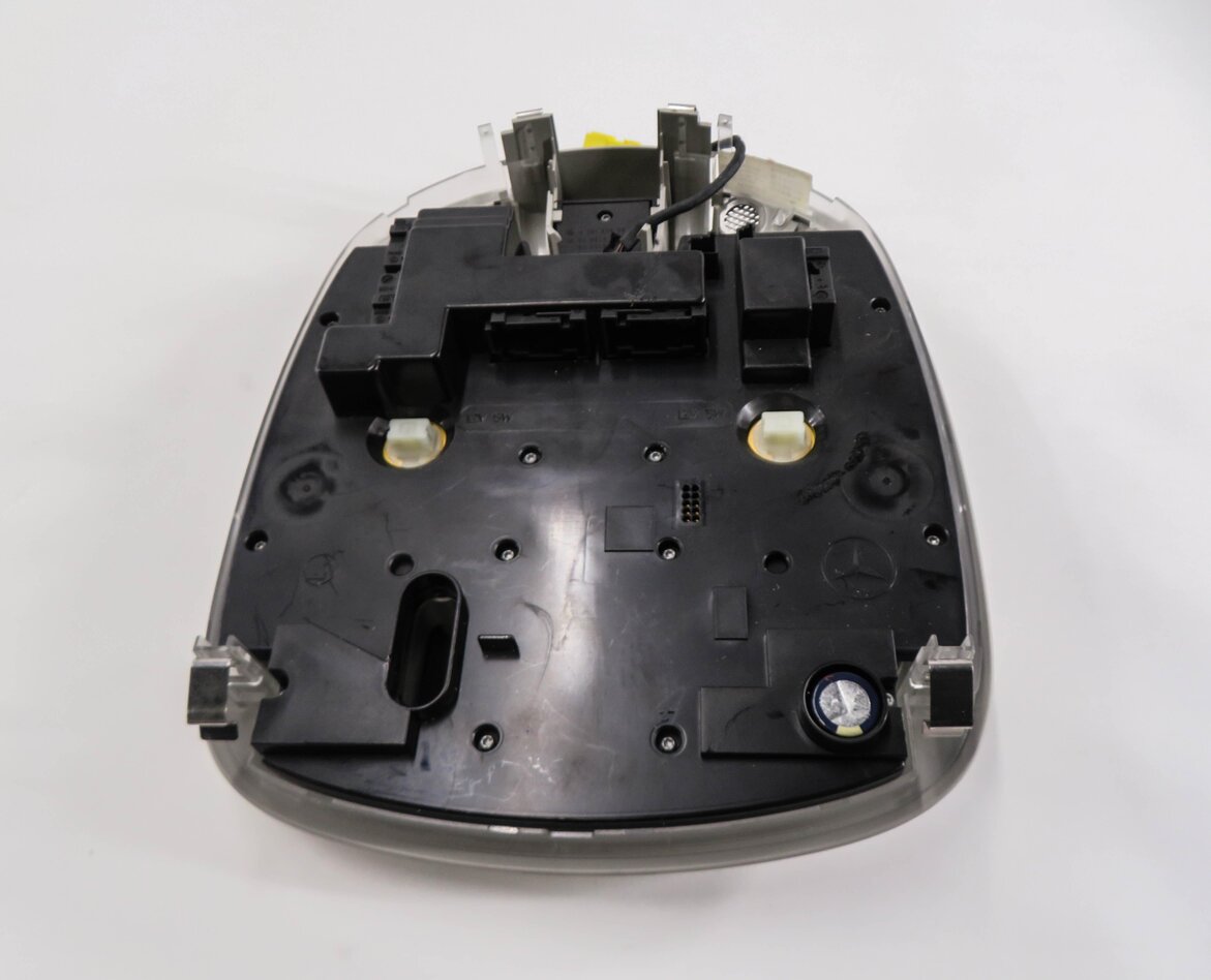 Thumbnail 6: 2008 MERCEDES GL450 (X164) FRONT DOMELIGHT MAP READING COURTESY LIGHT (GRAY)