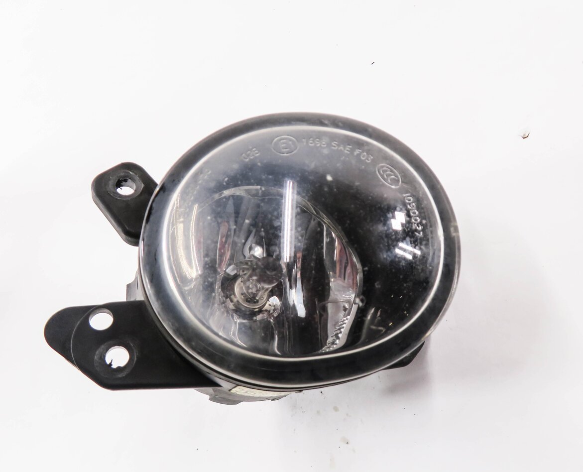Thumbnail 3: 2006-2013 MERCEDES C300 C350 GL320 GL450 GL550 ML320 ML350 - RIGHT FOGLIGHT LAMP
