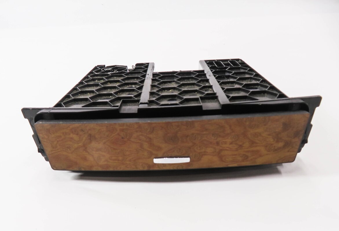 Thumbnail 2: 2008 MB GL450 X164 FRONT DASH CONSOLE STORAGE TRAY COMPARTMENT BIRDS EYE WOOD