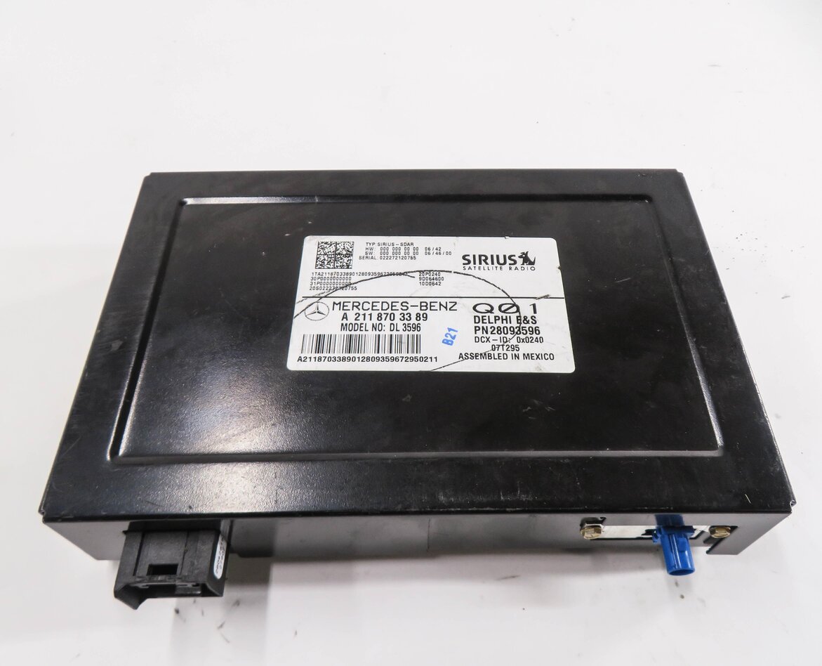 Thumbnail 2: 07-12 MERCEDES E320 E550 GL320 GL350 ML320 ML350 SIRIUS SATELLITE RADIO RECEIVER