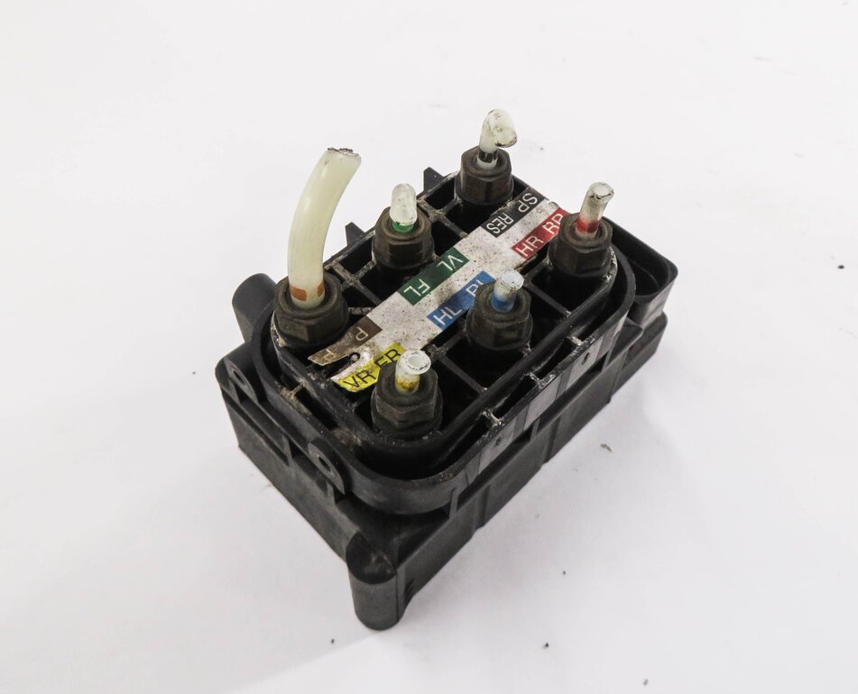 2008 MERCEDES GL450 (X164) AIR SUSPENSION VALVE BLOCK