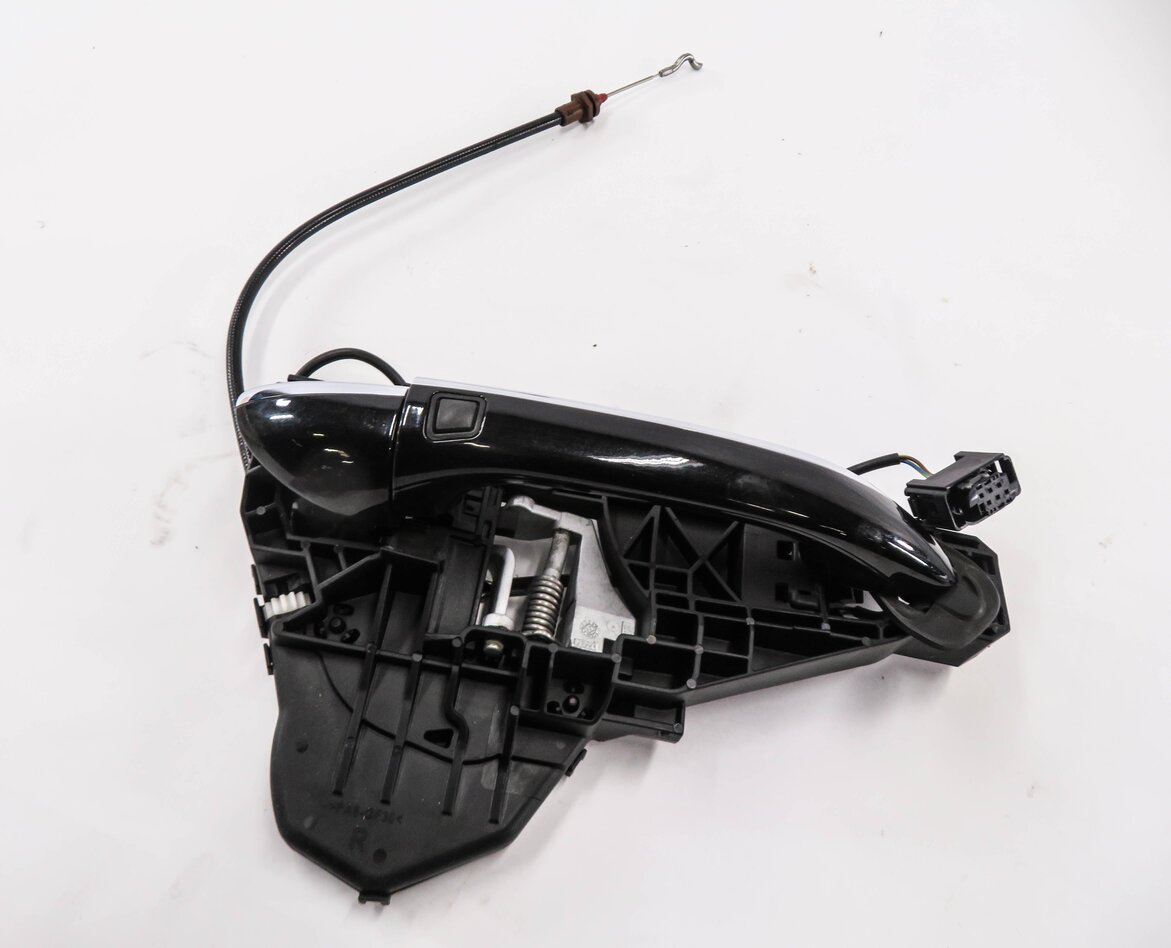 Thumbnail 2: 2008 MERCEDES GL450 (X164) RIGHT FRONT KEYLESS GO EXTERIOR DOOR HANDLE (BLACK)