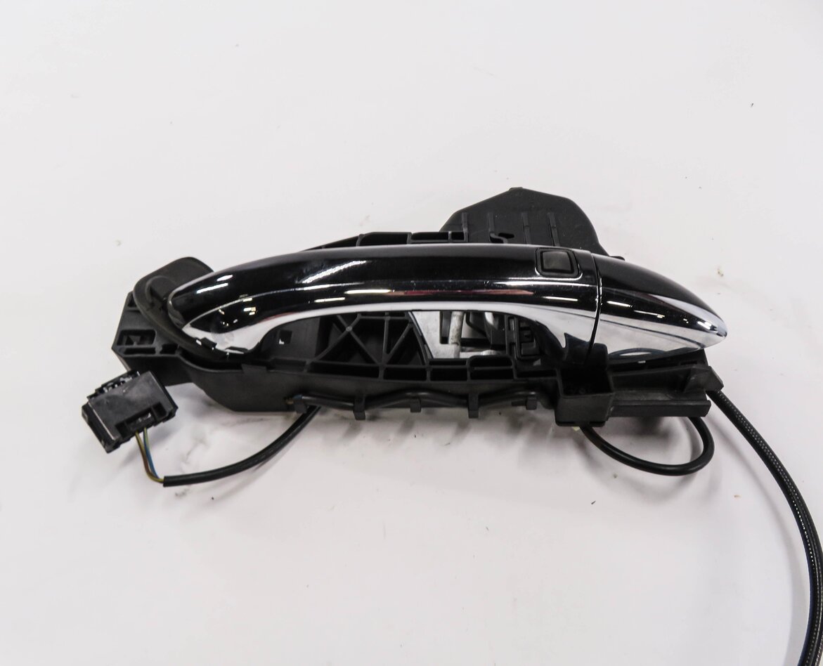 Thumbnail 3: 2008 MERCEDES GL450 (X164) RIGHT FRONT KEYLESS GO EXTERIOR DOOR HANDLE (BLACK)