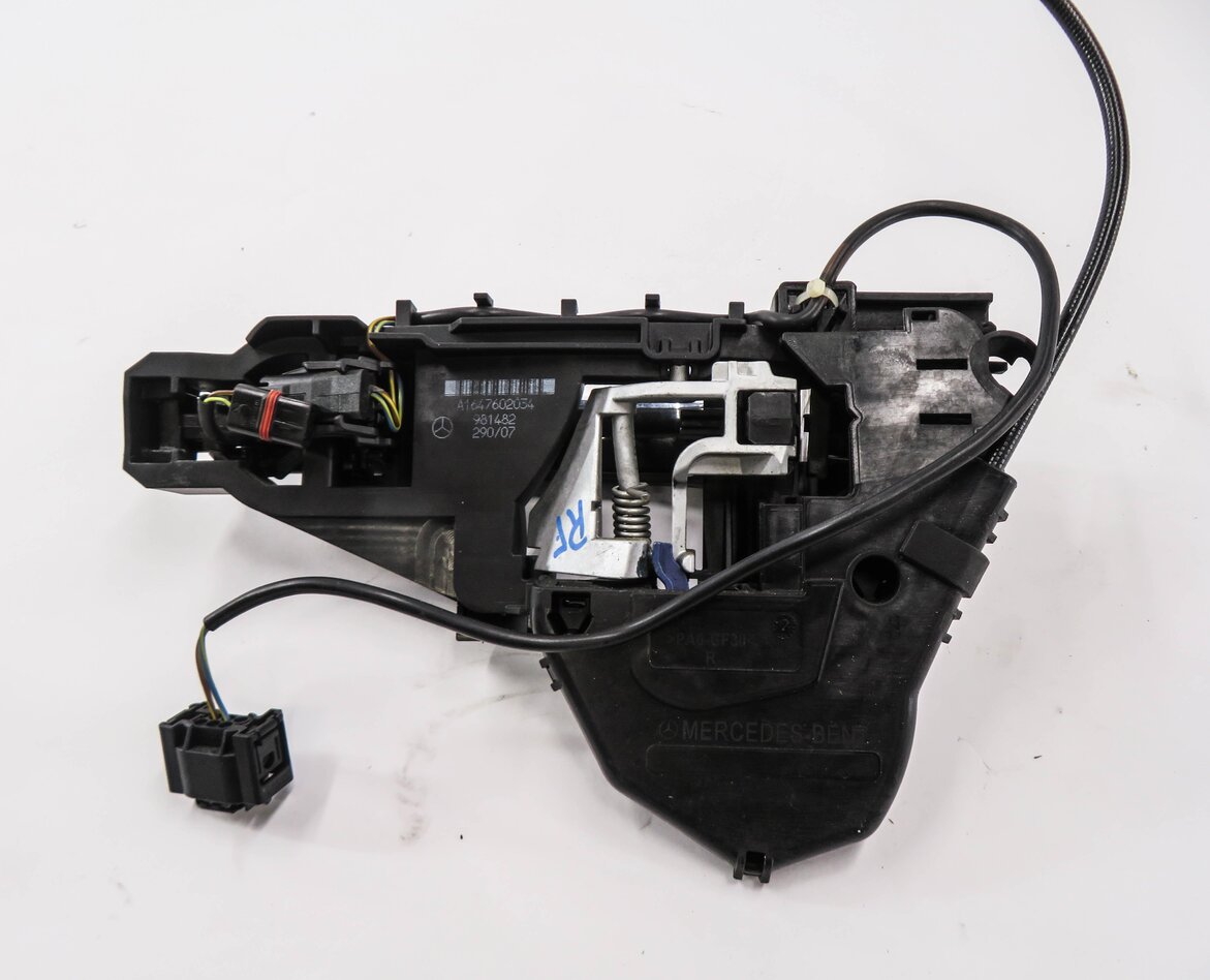 Thumbnail 4: 2008 MERCEDES GL450 (X164) RIGHT FRONT KEYLESS GO EXTERIOR DOOR HANDLE (BLACK)