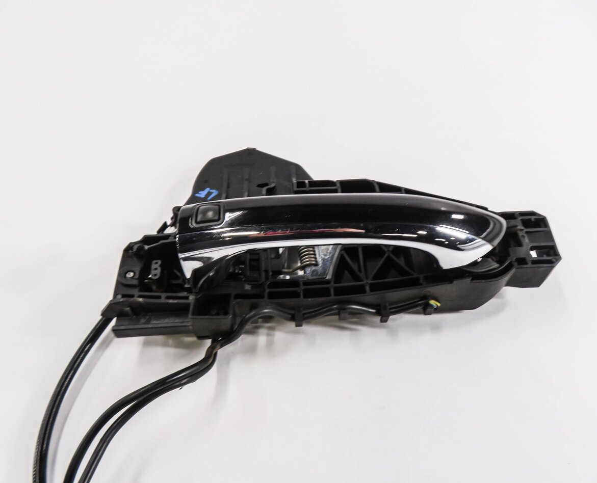 Thumbnail 3: 2008 MERCEDES GL450 (X164) LEFT FRONT KEYLESS GO EXTERIOR DOOR HANDLE (BLACK)