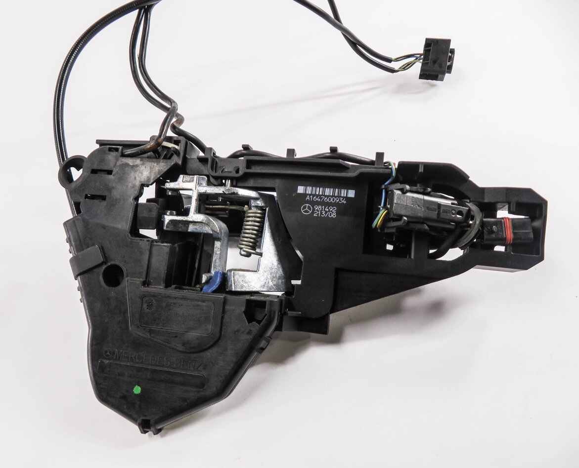 Thumbnail 4: 2008 MERCEDES GL450 (X164) LEFT FRONT KEYLESS GO EXTERIOR DOOR HANDLE (BLACK)