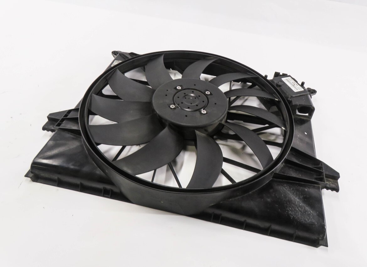 07-12 MERCEDES GL350 GL450 GL550 ML320 ML350 ML550 (X164 W164 W251) COOLING FAN