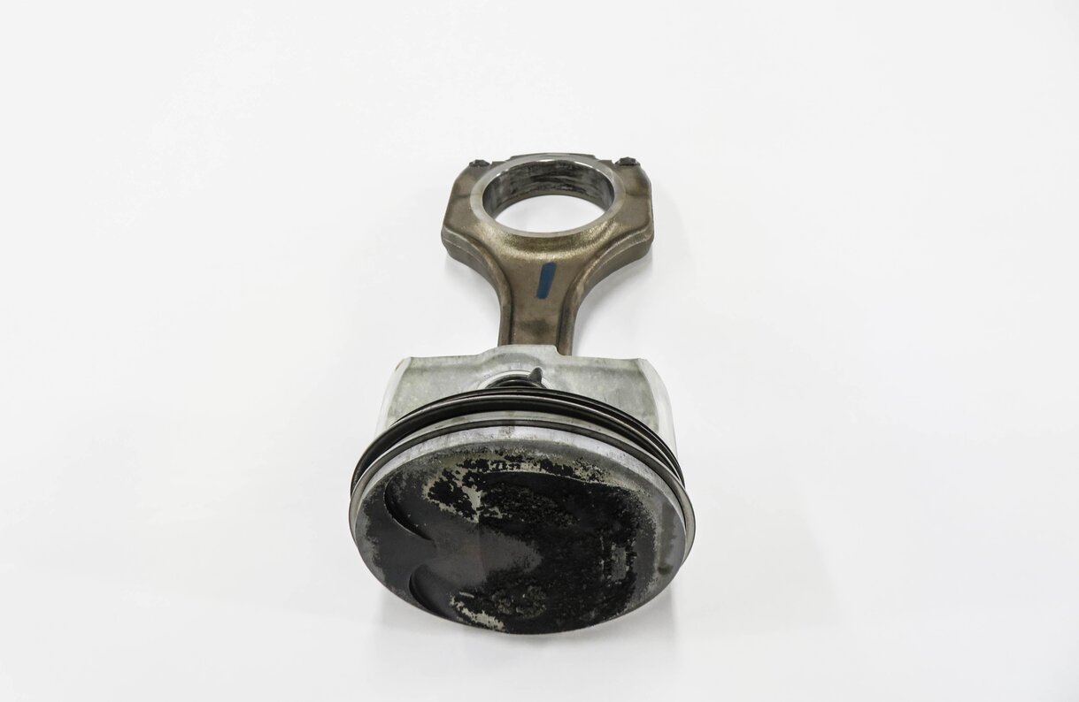 Thumbnail 2: 06-10 BMW M3 M5 M6 (E90 E91 E92 E93 E60 E63 E64) S65 S85 ENGINE - LEFT PISTON