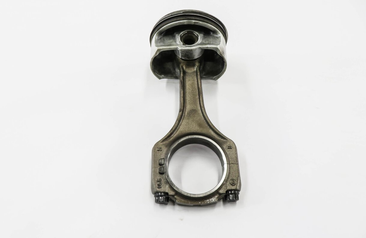 Thumbnail 3: 06-10 BMW M3 M5 M6 (E90 E91 E92 E93 E60 E63 E64) S65 S85 ENGINE - RIGHT PISTON