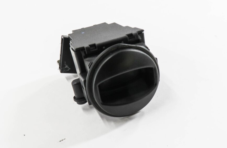 Thumbnail 1: 2006 BMW M6 ///M (E63) IGNITION SWITCH KEY HOLDER