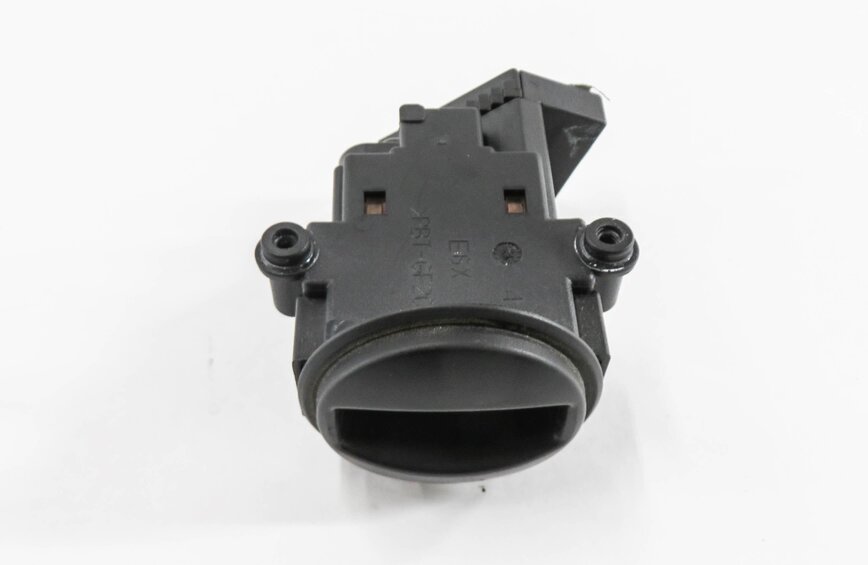 Thumbnail 3: 2006 BMW M6 ///M (E63) IGNITION SWITCH KEY HOLDER