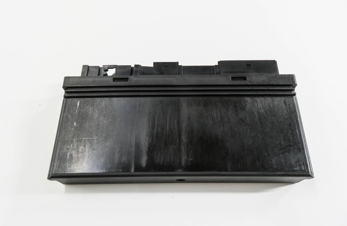 Thumbnail 3: 2006 BMW M6 ///M (E63) BASIS BODY CONTROL MODULE