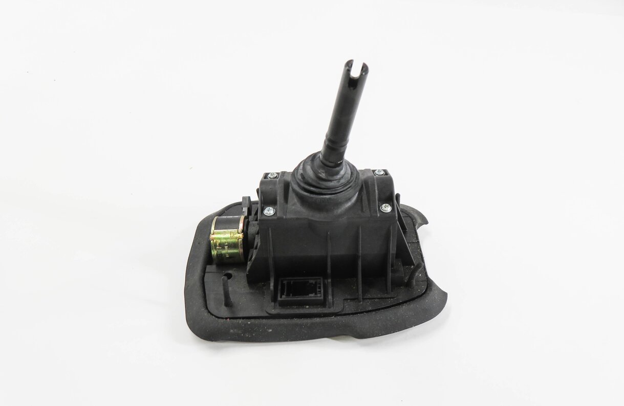 Thumbnail 3: 2006 BMW M6 ///M (E63) SMG SEQUENTIAL MANUAL GEARBOX TRANSMISSION GEAR SHIFTER