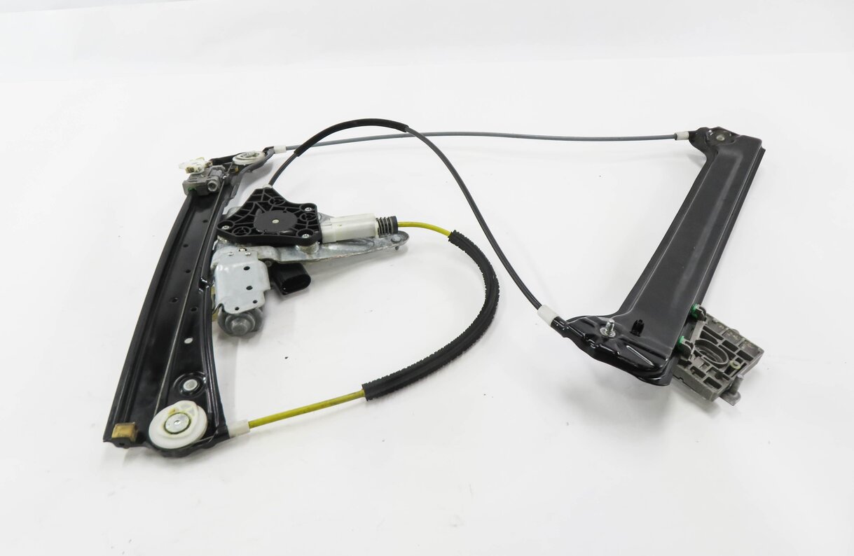 Thumbnail 3: 2006 BMW M6 ///M (E63) LEFT FRONT DRIVER DOOR WINDOW REGULATOR w/ MOTOR
