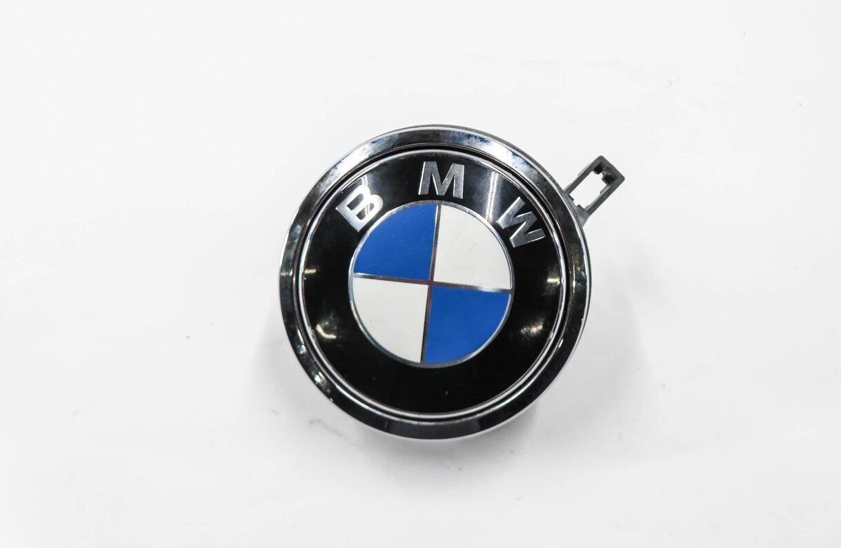Thumbnail 2: 2006 BMW M6 ///M (E63) REAR TRUNK HANDLE EMBLEM LOGO BADGE NAME PLATE SYMBOL