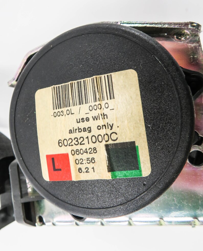 Thumbnail 5: 04-07 BMW 645i 650i M6 ///M (E63) LEFT FRONT DRIVER SEATBELT RETRACTOR (BLACK)
