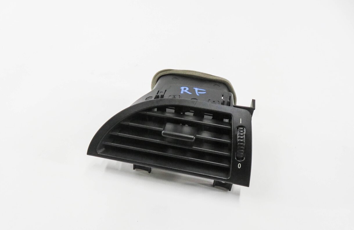 2006 BMW M6 ///M (E63) RIGHT FRONT PASSENGER DASH HEATER A/C AIR VENT