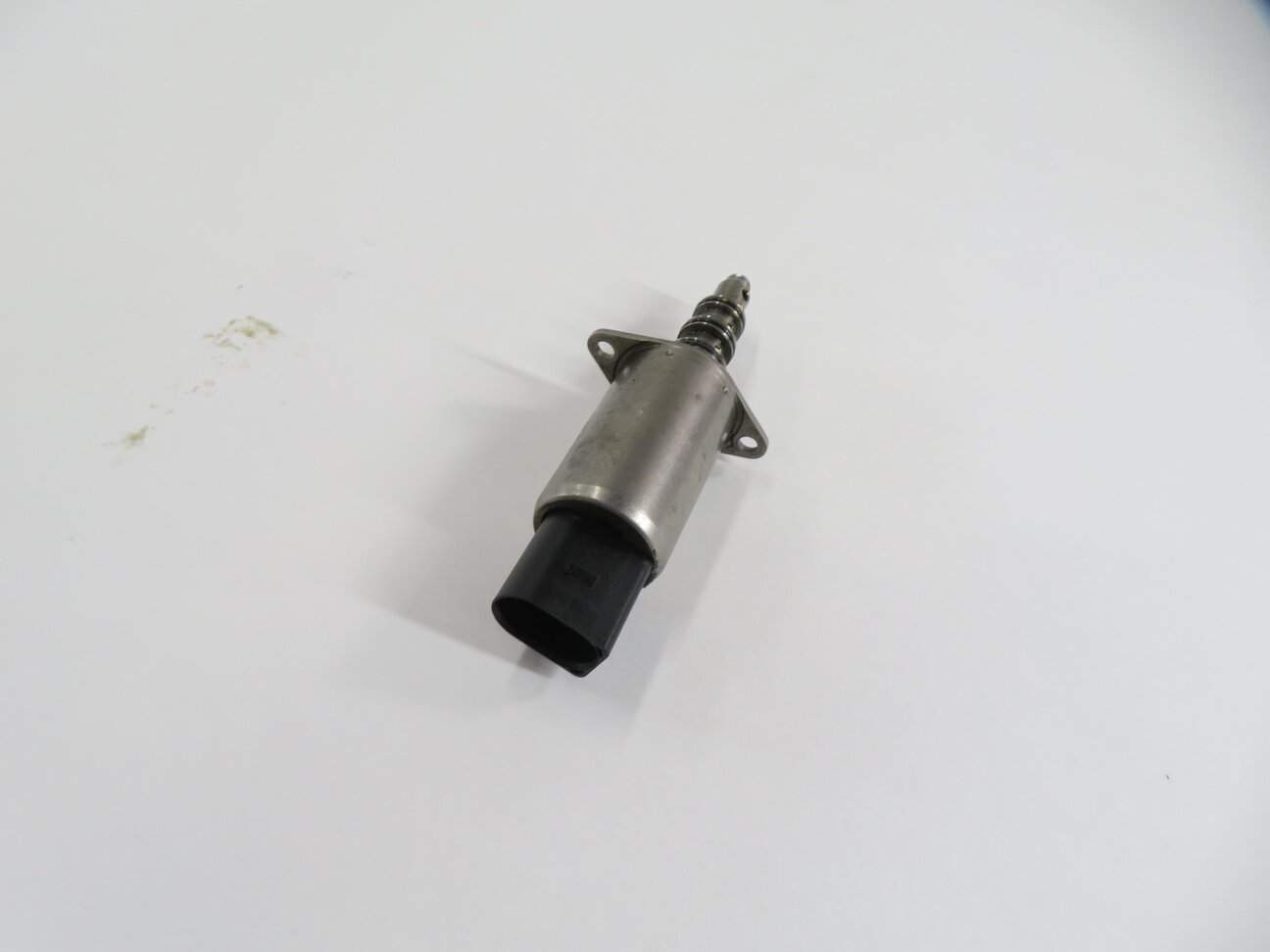 2006 BMW M6 ///M (E63) 5.0L S85 V10 ENGINE - VVT VANOS TIMING SOLENOID
