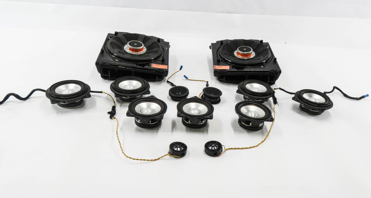 Thumbnail 2: 2006 BMW M6 ///M (E63) RADIO STEREO LOGIC-7 AUDIO SUB SUBWOOFER SPEAKER SET-13