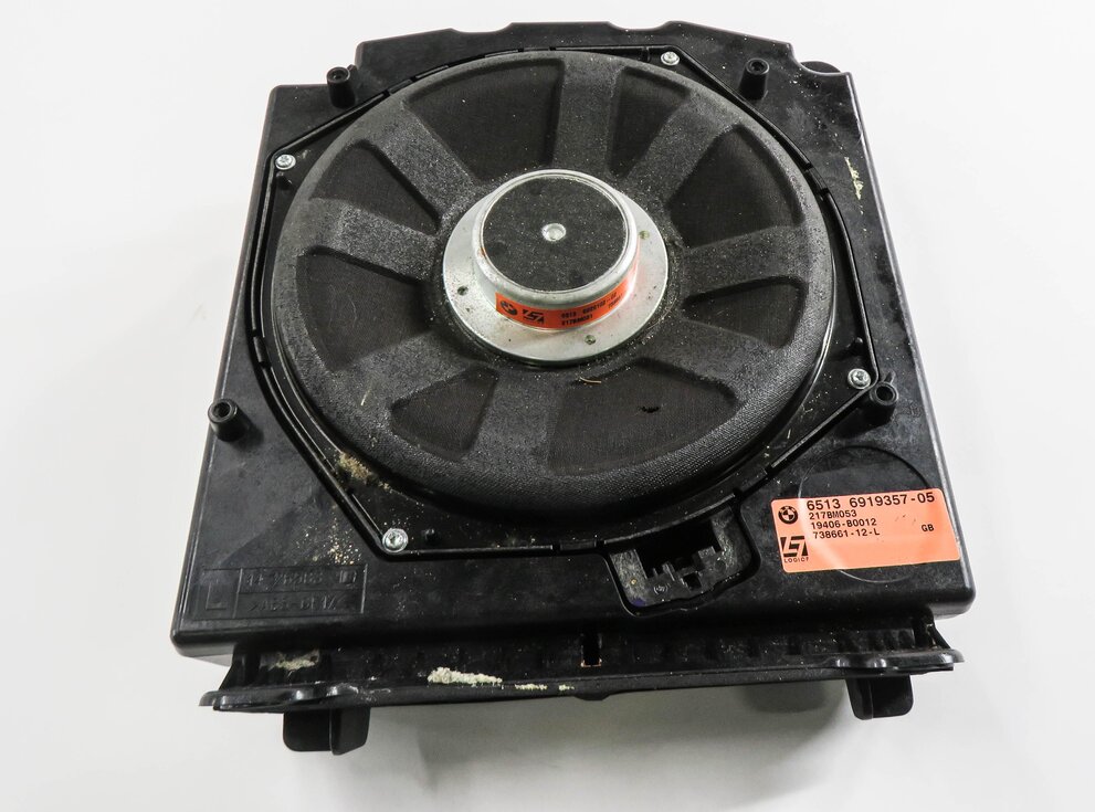 Thumbnail 6: 2006 BMW M6 ///M (E63) RADIO STEREO LOGIC-7 AUDIO SUB SUBWOOFER SPEAKER SET-13