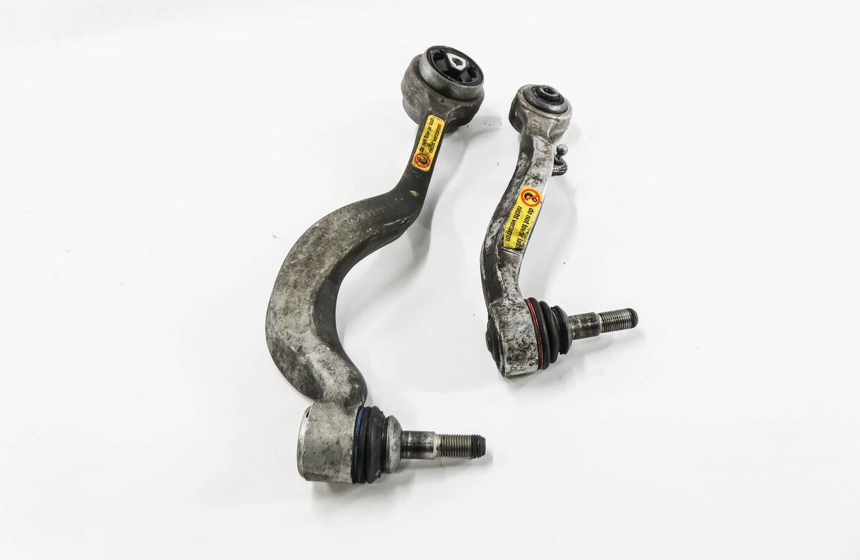 Thumbnail 2: 2006 BMW M6 ///M (E63) RIGHT FRONT PASSENGER CONTROL ARM SET-2