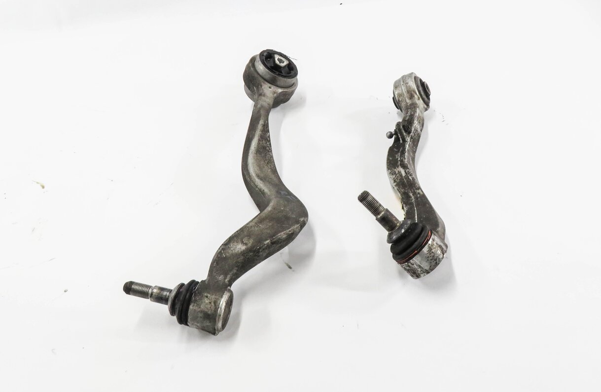 Thumbnail 3: 2006 BMW M6 ///M (E63) RIGHT FRONT PASSENGER CONTROL ARM SET-2