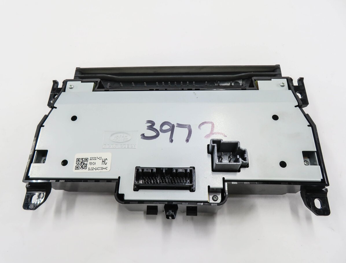 Thumbnail 4: 12-13 RANGE ROVER EVOQUE (L538) HEATER A/C TEMPERATURE CONTROL w/ HEATED SEAT