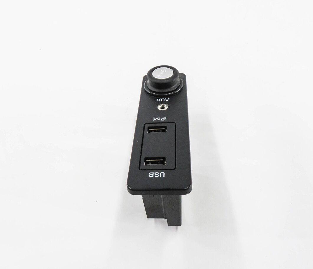 Thumbnail 3: 2012 RANGE ROVER EVOQUE (L538) STEREO USB i-POD AUX AUXILIARY AUDIO INTERFACE