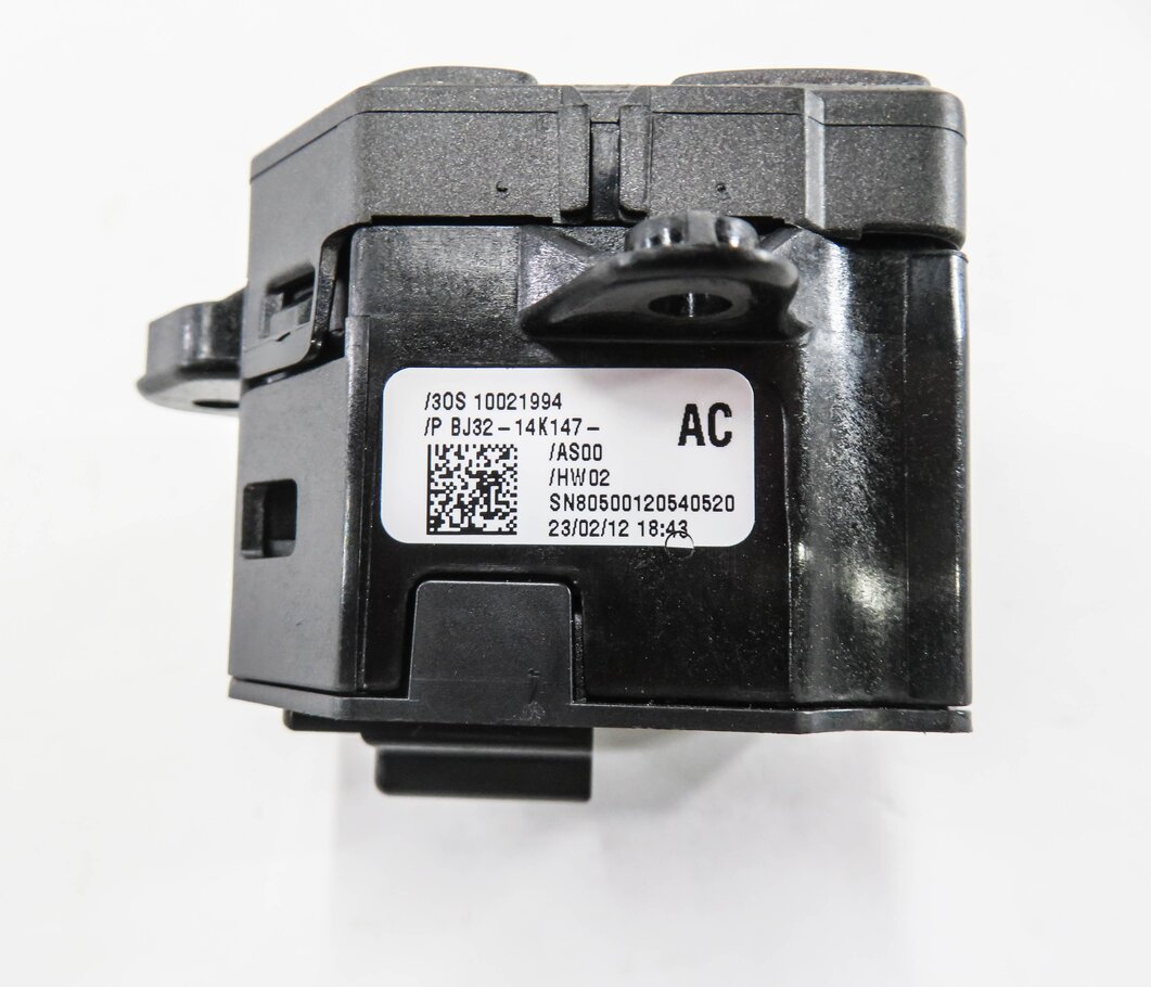 Thumbnail 4: 2012 RANGE ROVER EVOQUE (L538) TRACTION CONTROL HILL DESENT SWITCH BUTTON