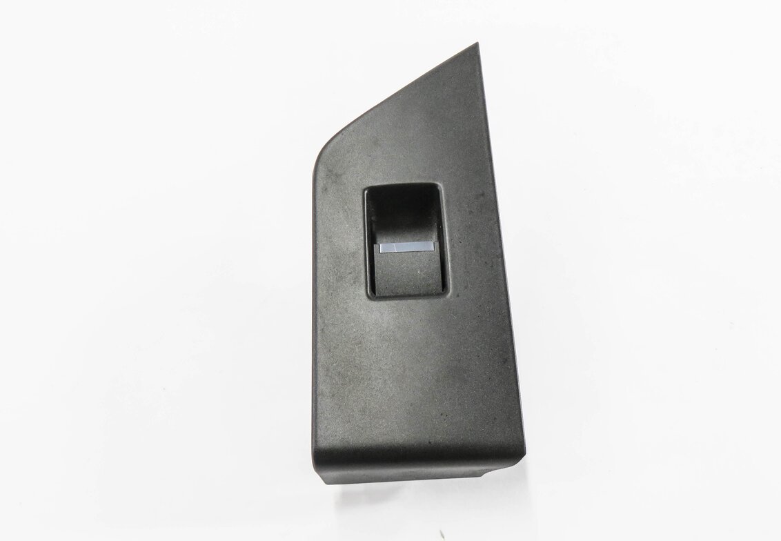 Thumbnail 2: 2012 RANGE ROVER EVOQUE (L538) LEFT REAR DOOR POWER WINDOW SWITCH BUTTON