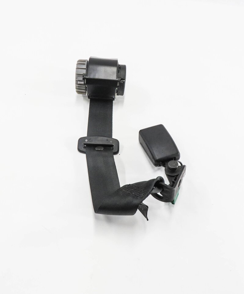 Thumbnail 2: 2012 RANGE ROVER EVOQUE (L538) REAR 2nd ROW SEAT CENTER SEATBELT RETRACTOR BLACK