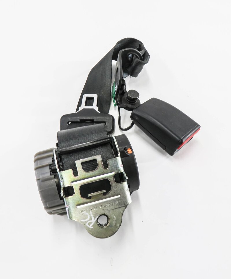 Thumbnail 3: 2012 RANGE ROVER EVOQUE (L538) REAR 2nd ROW SEAT CENTER SEATBELT RETRACTOR BLACK