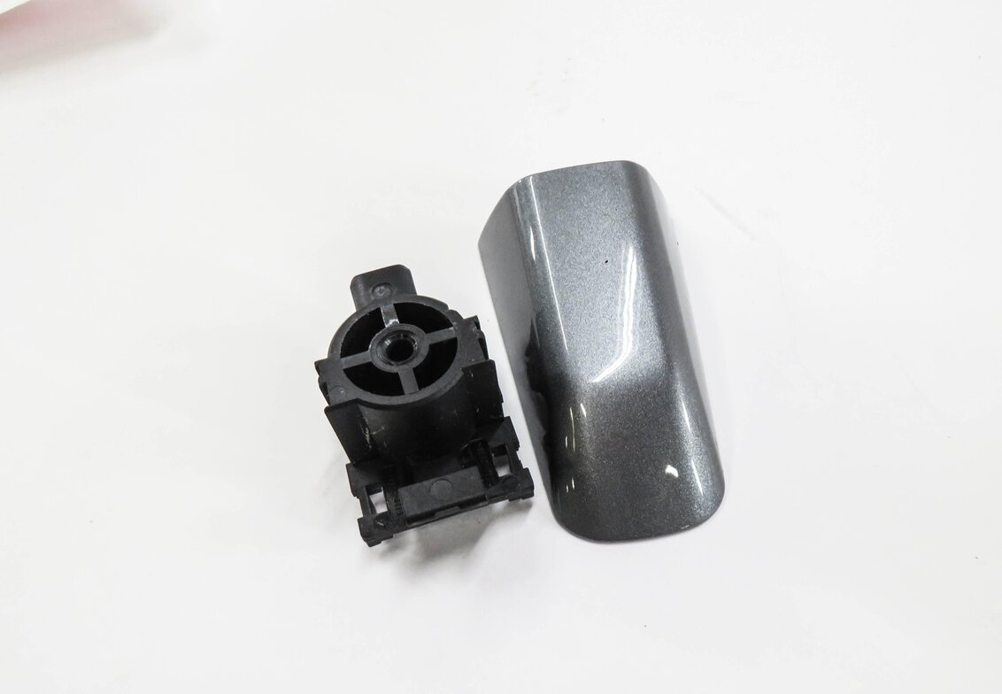 Thumbnail 7: 12-19 RANGE ROVER SPORT EVOQUE (L405 L494 L538) RIGHT REAR DOOR HANDLE (GRAY)