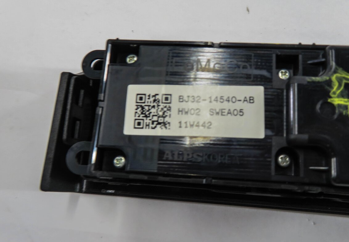Thumbnail 6: 2012-2019 RANGE ROVER EVOQUE (L538) 4-DOOR - LEFT DRIVER P-FOLD WINDOW SWITCH
