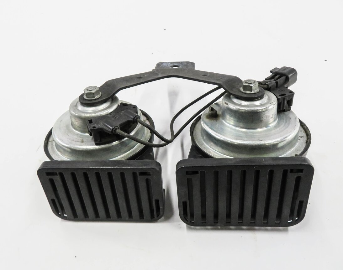 Thumbnail 3: 12-19 RANGE ROVER EVOQUE DISCOVERY SPORT (L538 L550) HIGH & LOW TONE HORN SET