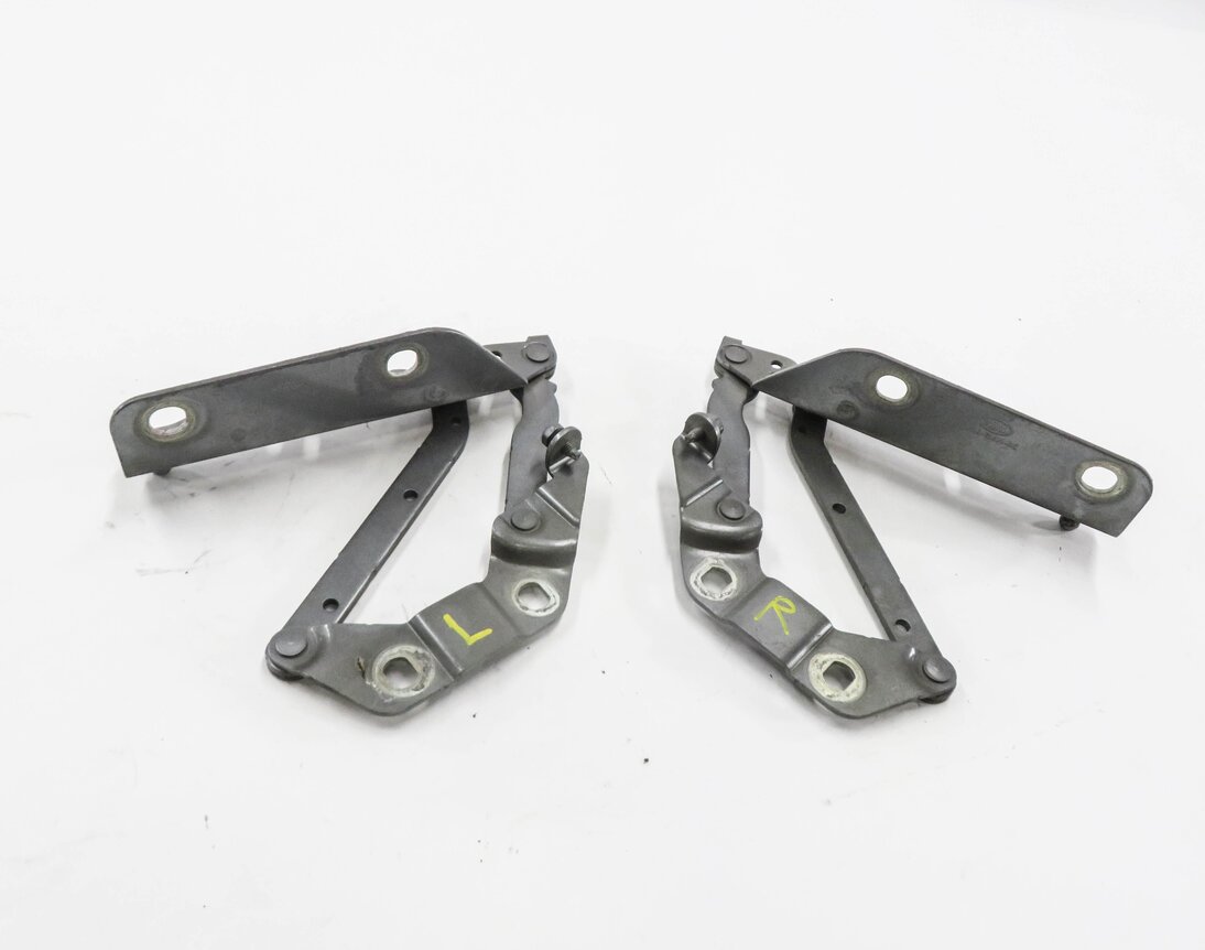 Thumbnail 2: 2008-2019 LAND ROVER LR2 / RANGE ROVER EVOQUE (L538) HOOD HINGE SET-2 (GRAY)